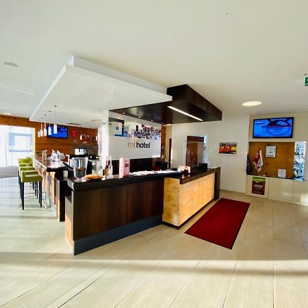 Mt Hotel Zeltweg Εξωτερικό φωτογραφία