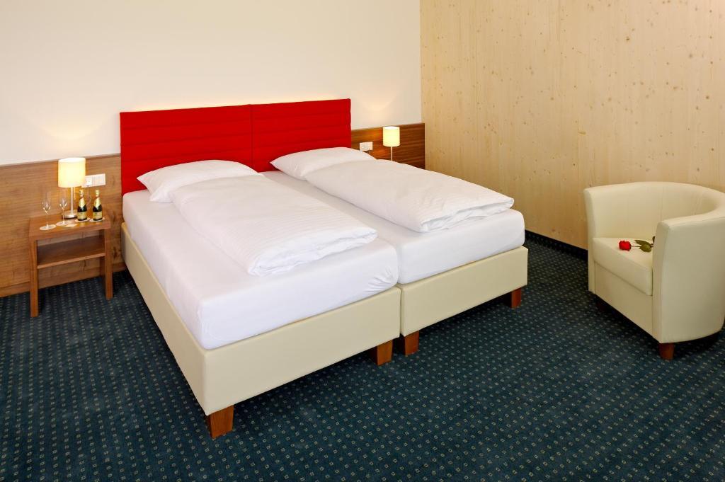Mt Hotel Zeltweg Δωμάτιο φωτογραφία