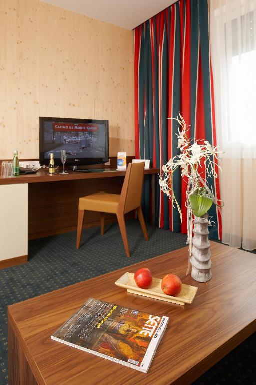Mt Hotel Zeltweg Δωμάτιο φωτογραφία