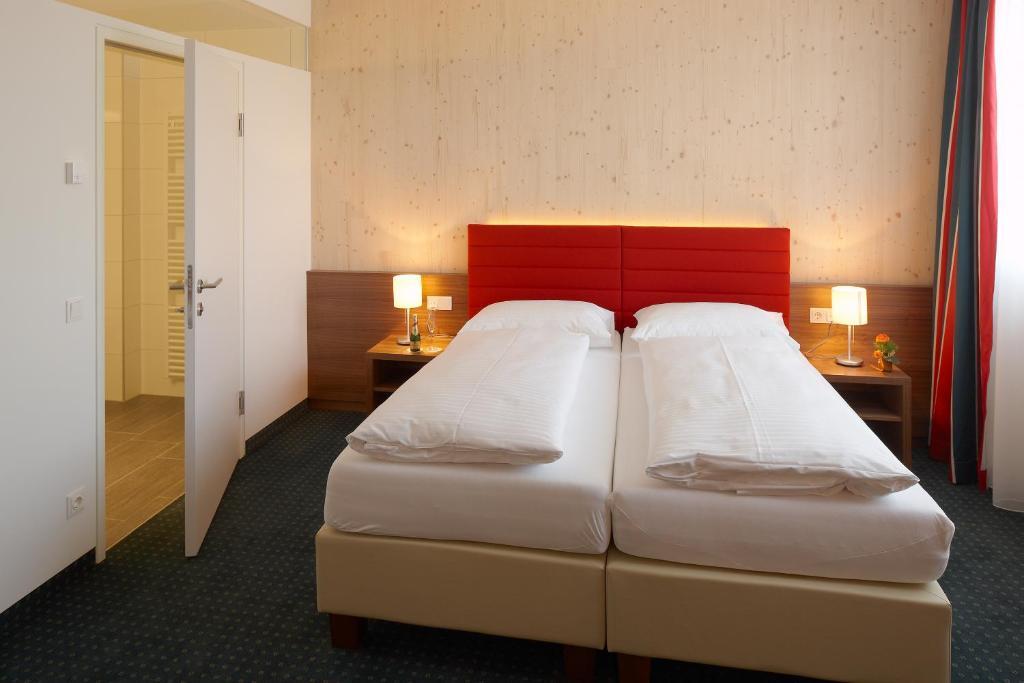 Mt Hotel Zeltweg Δωμάτιο φωτογραφία